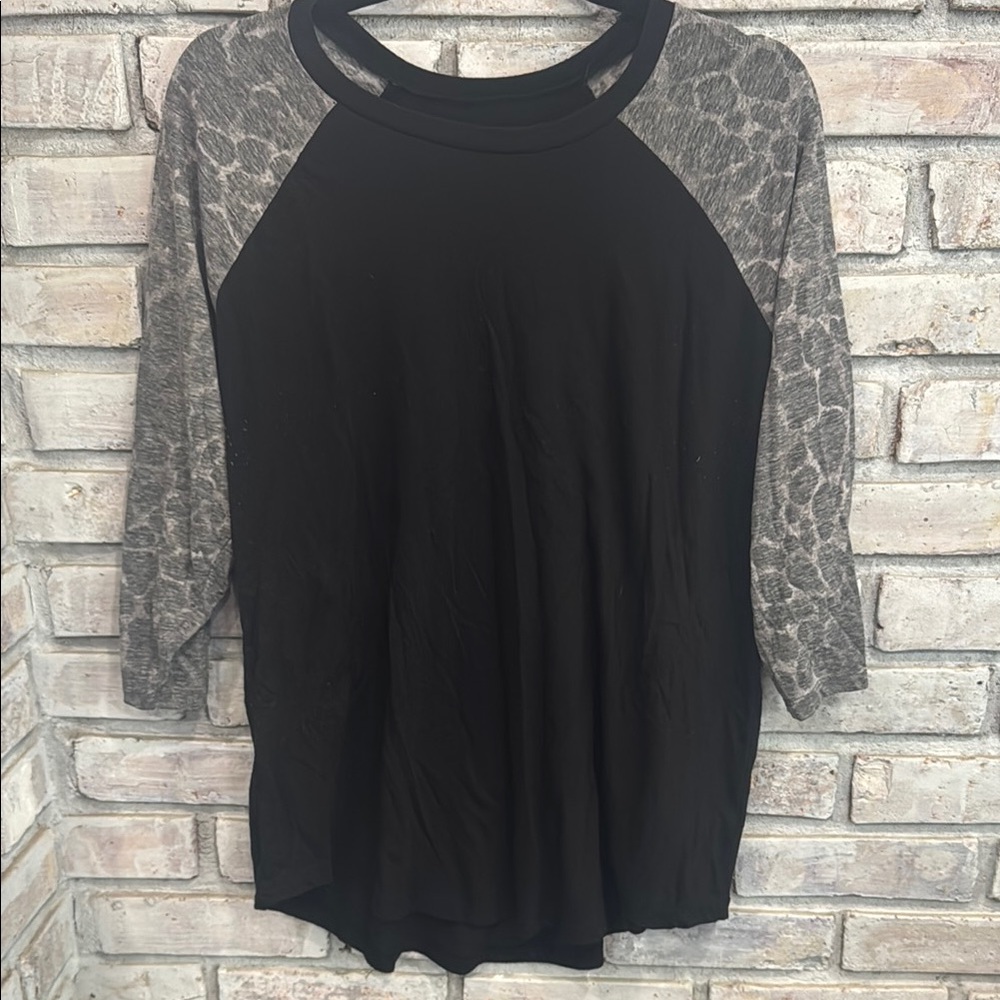Torrid Black Raglan 3/4 Sleeve Tee